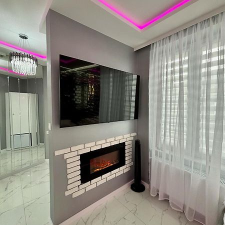 Apartament "Prezydencki Deluxe" Centrum Z Duza Wanna Dla Dwojga Gniezno Buitenkant foto